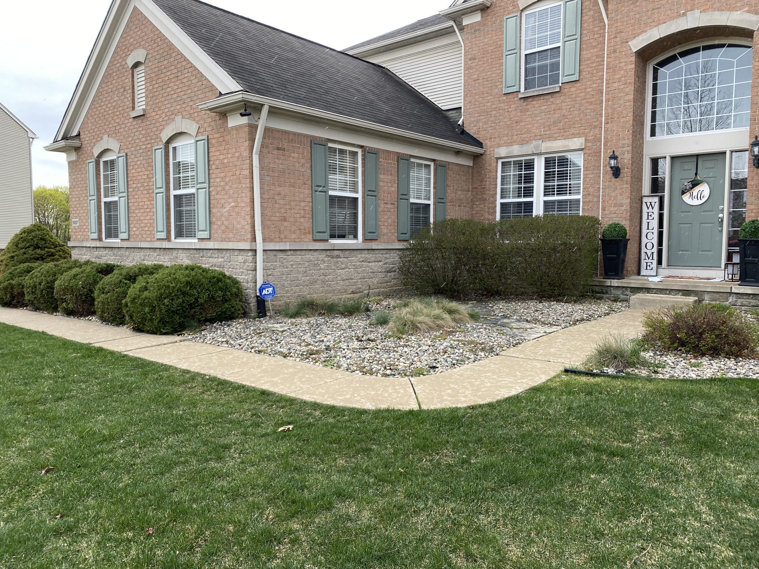 south lyon front yard