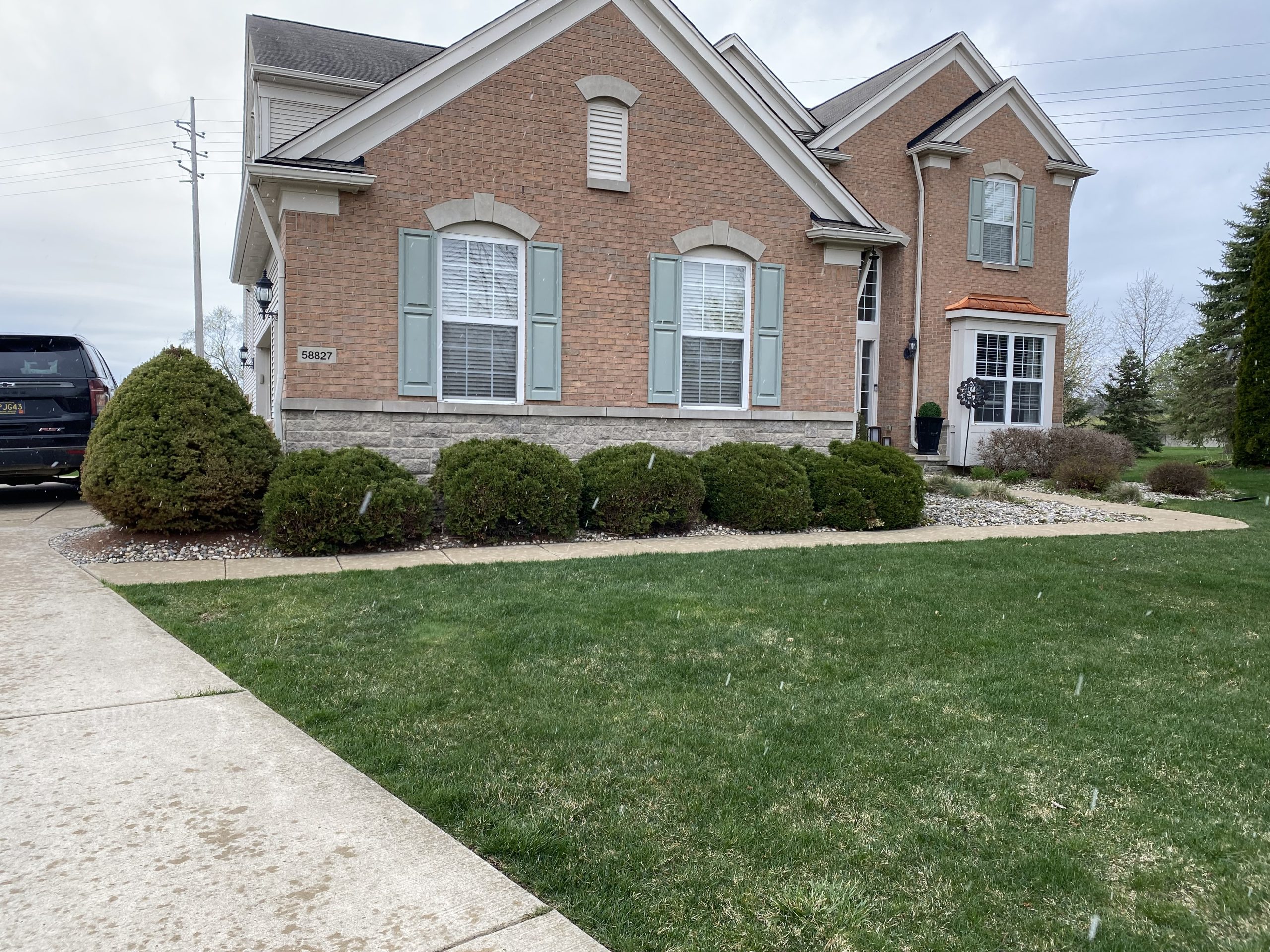 south lyon front yard